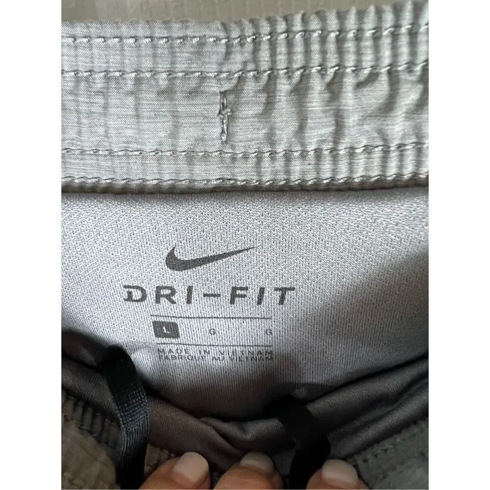 Nike Mens Dri Fit Grey Athletic Shorts Size L